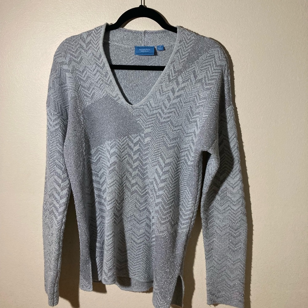 Simply Vera- Medium Silver V-Neck Sweater